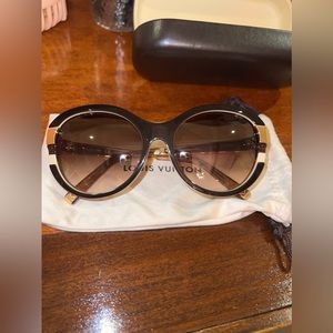 Louis Vuitton sunglasses - brand new